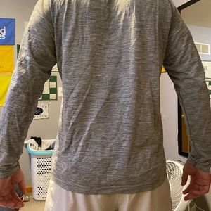 Lululemon mens XL grey long sleeve
